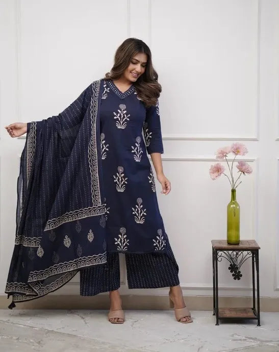 Blue Mix Viscose V-Neck Digital Print Kurta Set