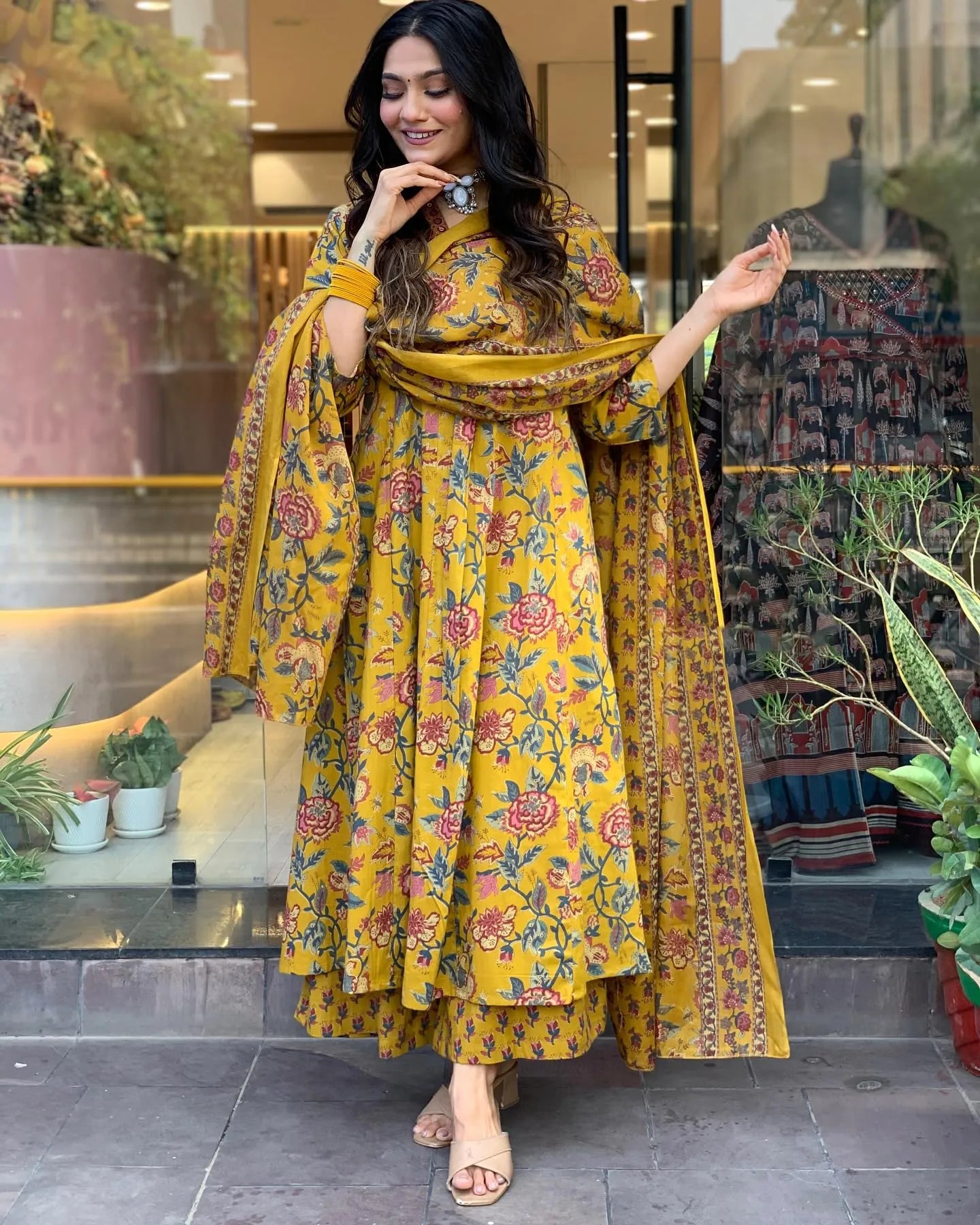 Yellow Motifs Mix Viscose V Neckline Kurta Set