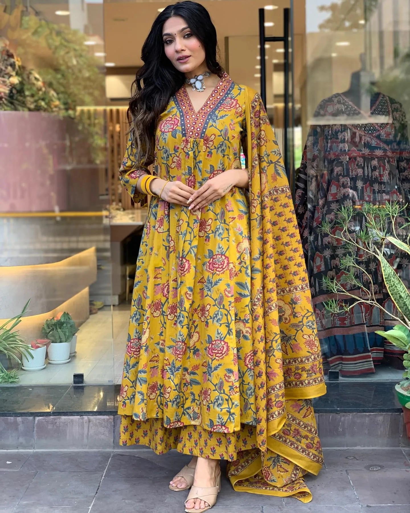Yellow Motifs Mix Viscose V Neckline Kurta Set