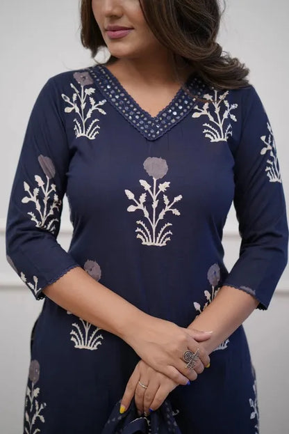 Blue Viscose V-Neck Digital Print Kurta Set